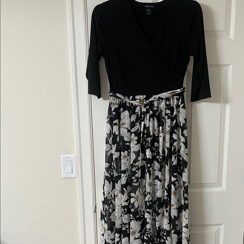 Kate and Lily Elegant Black and White Floral midi Dress